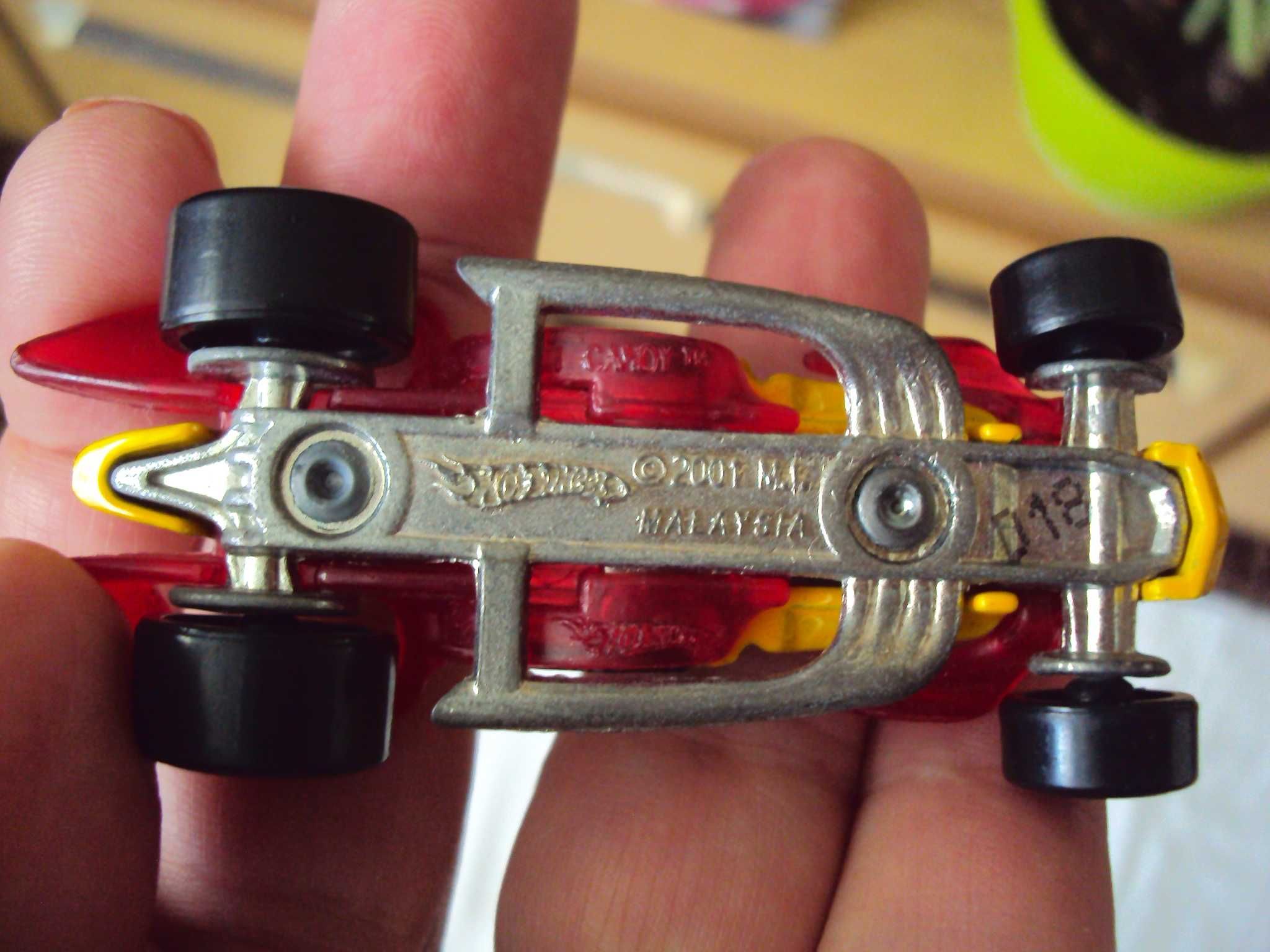 Метални колички Hot Wheels и метални колички MATCHBOX колички