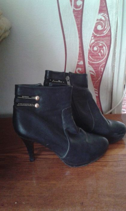 Обувь женская б.у