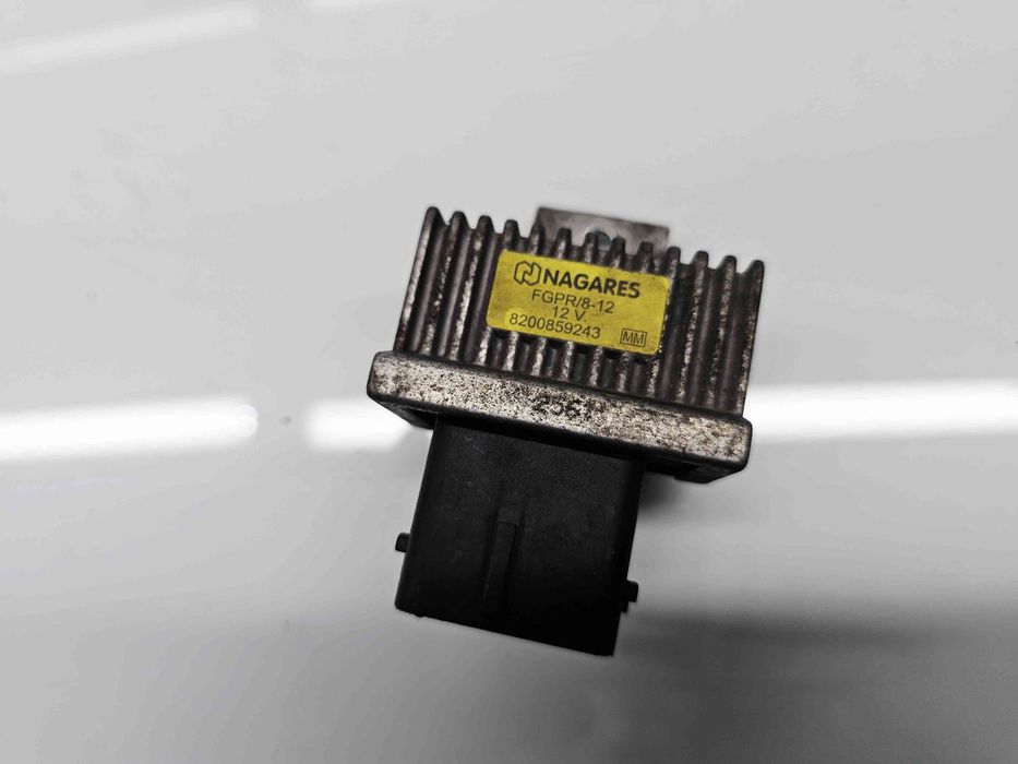 Releu  Nissan Juke [Fabr 2010-prezent] 8200859243