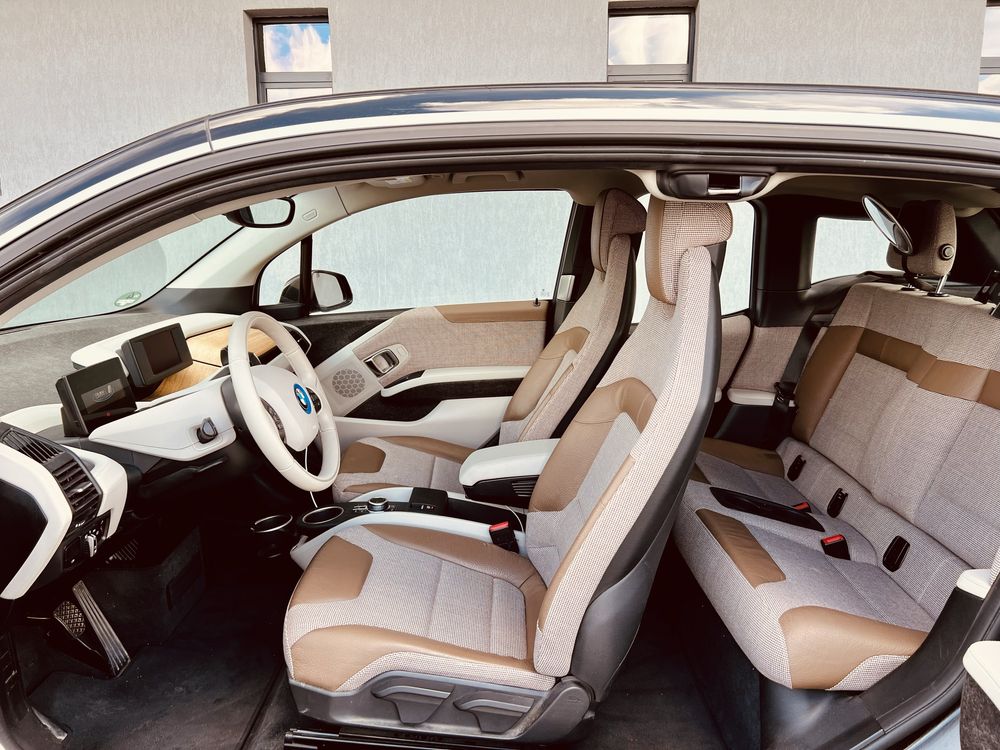 BMW i3 2019 120Ah / 170CP / 42kWh/ Echipare Specială/ autonomie 300+km
