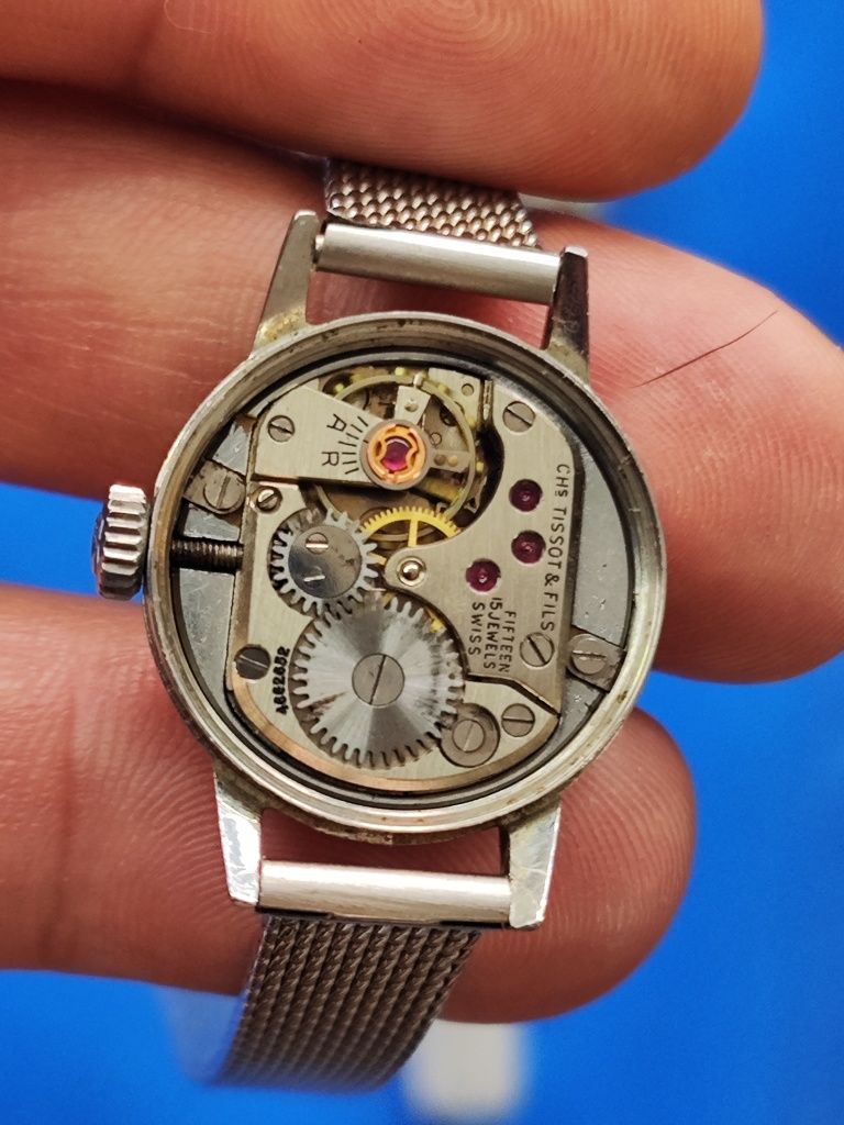 Дамски механичен часовник Tissot seastar 15 jewels