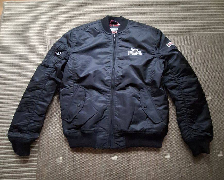 Яке Lonsdale bomber