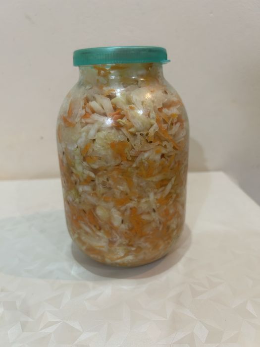 Квашеная капуста вкусная!