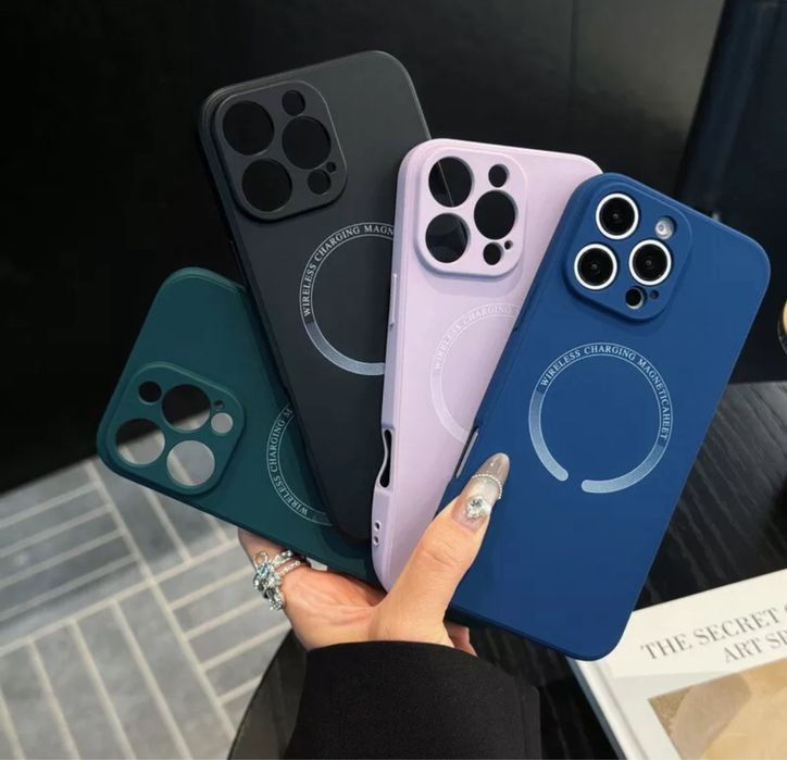 Husa cu microfibra compatibila MagSafe pt iPhone 16 Pro / 16 Pro Max