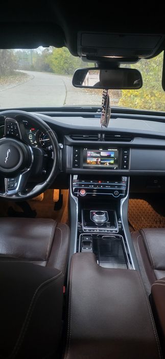 Jaguar XF 2016 • 2.0 Diesel 180CP