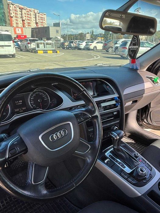 Audi A4 2013, B8.5 - automată, motor CGLC