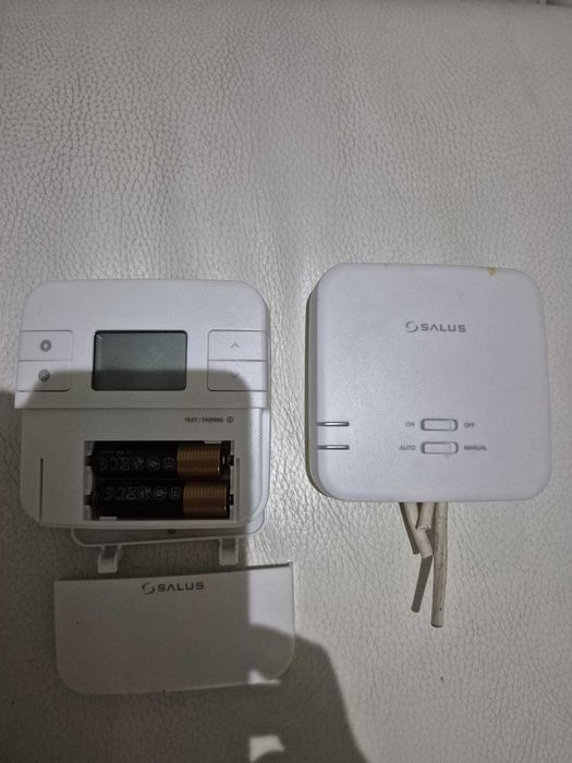 Termostat de ambient pentru centrala, cu fir, Salus RT310