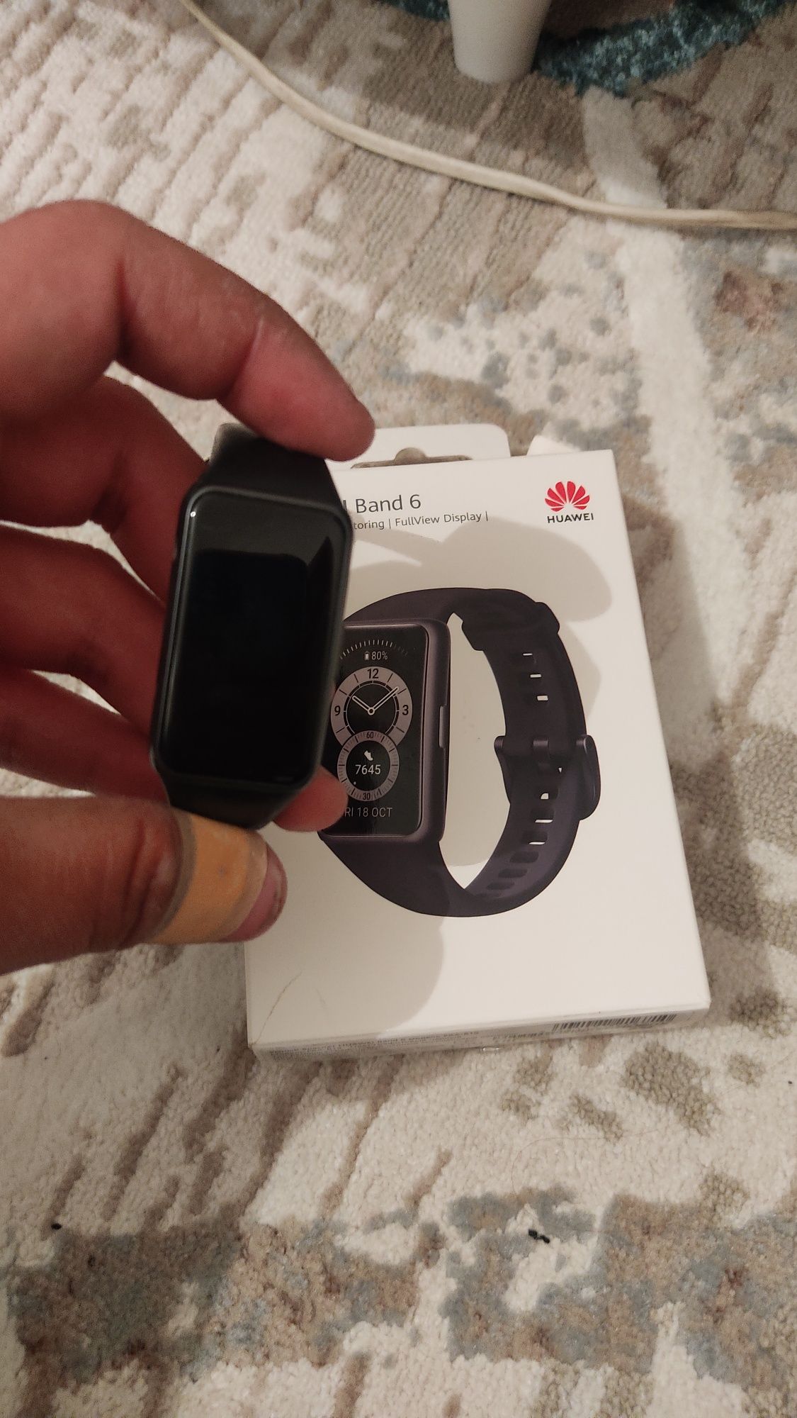 Huawei band 6 продам в хорошем состоянии