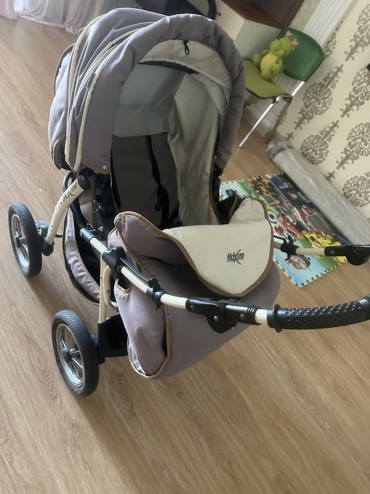 Коляска прочная Польша бренд maximo