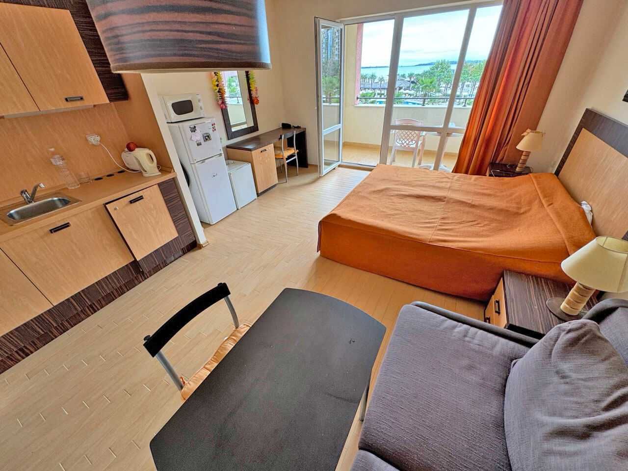 Продава се Едностаен апартамент в к.к. Слънчев бряг - 50 кв.м за 1510 €/кв.м - Снимка #2