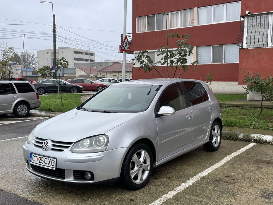 Volkswagen Golf 5 1.9 TDI { 2009 }