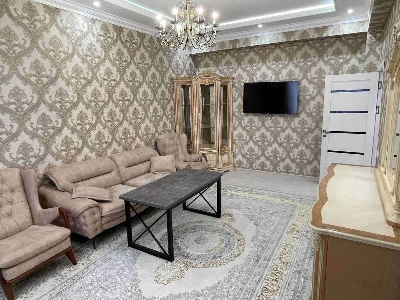 Продается квартира в центре города новостройка в Яккасарайе.104м2 (ШБ)
