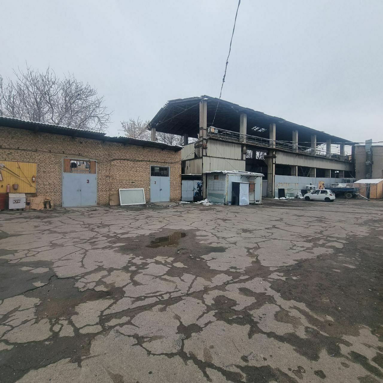 Продаётся 3 700 м². производственная база.