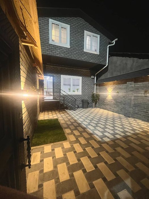 Котедж новый 4ком.2эт.с ремонтом.Двор,заезд для машины.Шумиловский гор