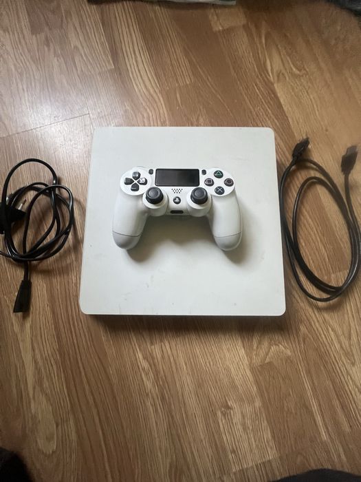 Playstation 4 Slim