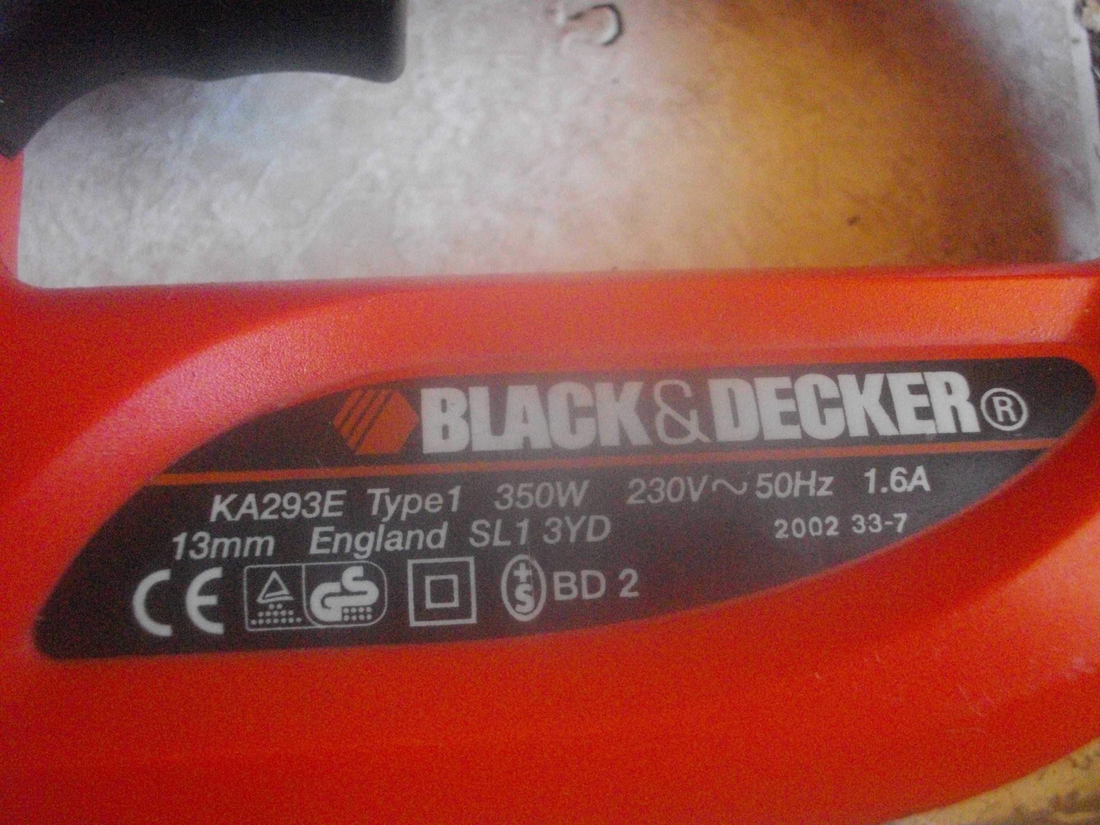 Black Decker KA29-Англ.Мини Лентов Шлайф-Ел.Пила-Шлайфане Трудни Места