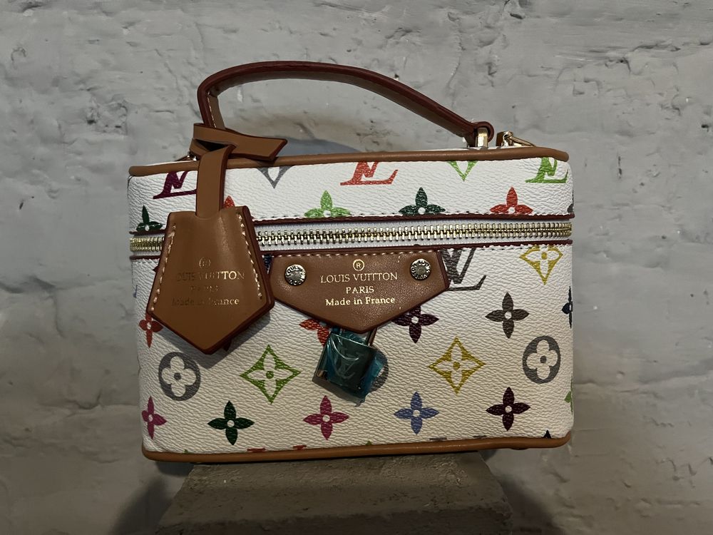 Дамски чанти Louis Vuitton и Guess