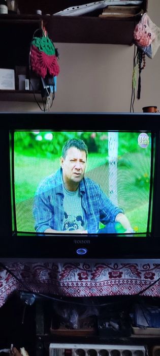 Продается телевизор