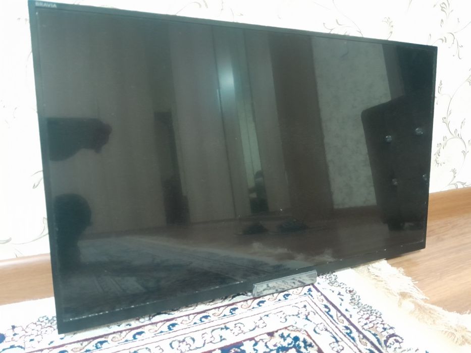 Телевизор SONY...