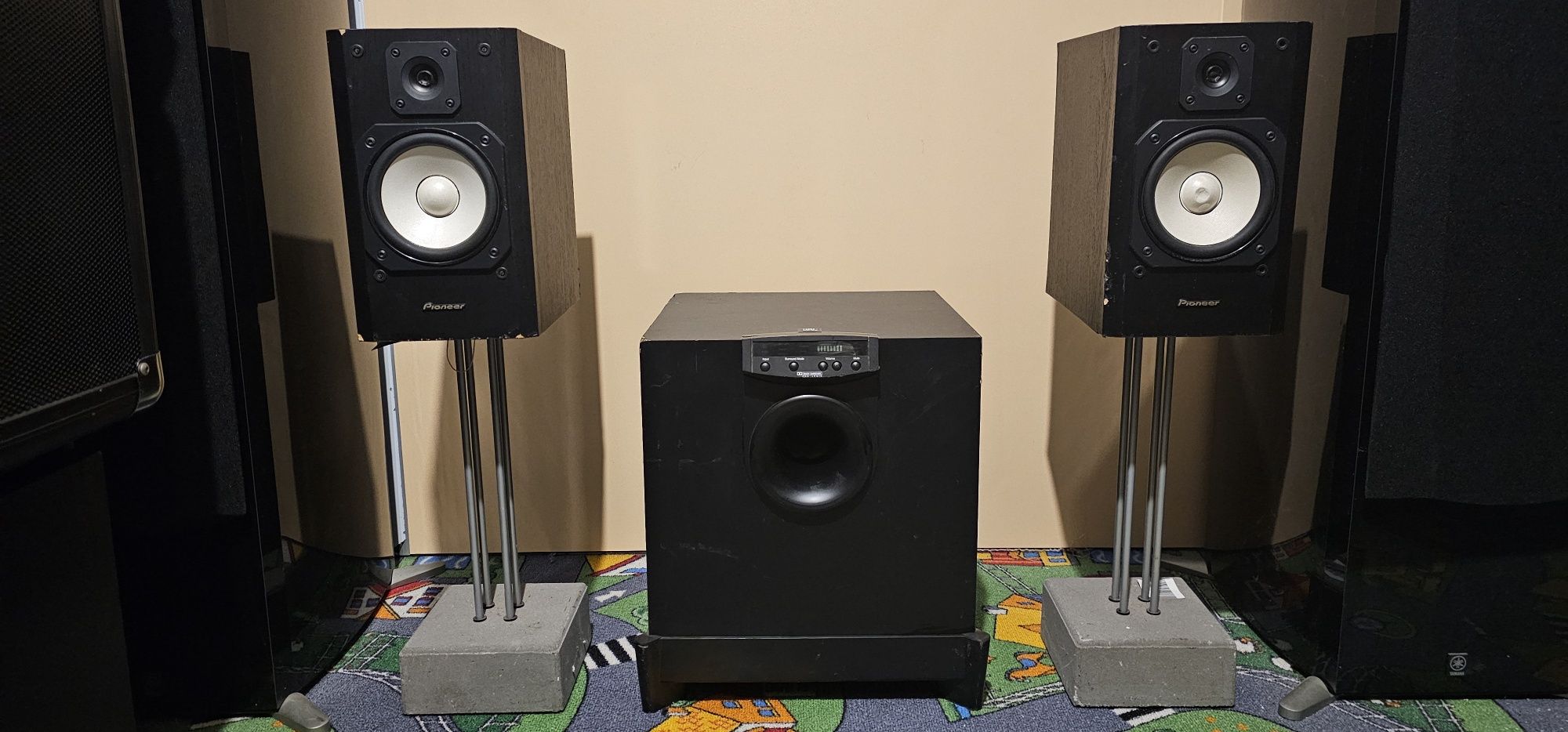 Subwoofer activ JBL SUB 300