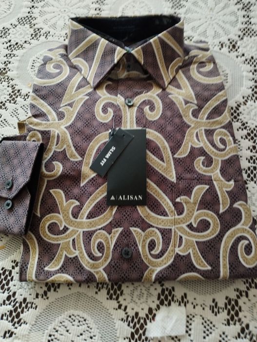Риза от оригинален Батик Индонезия