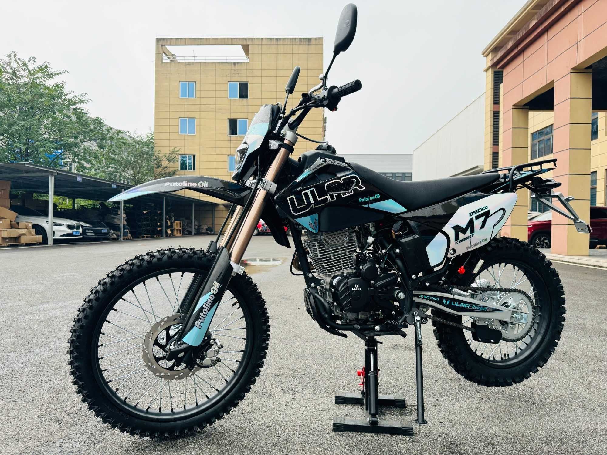 мотоцикл ULAR  CB250F-M7