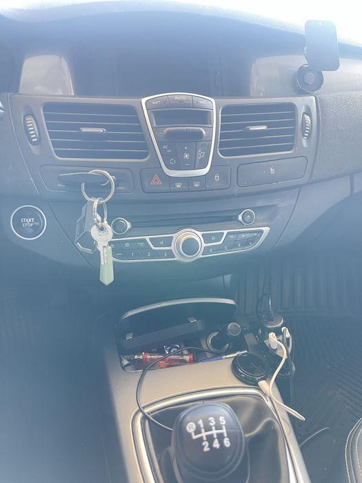 RENAULT LAGUNA 3 1,5 dci an 2010