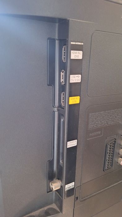 Телевизор SAMSUNG 32" FULL HD