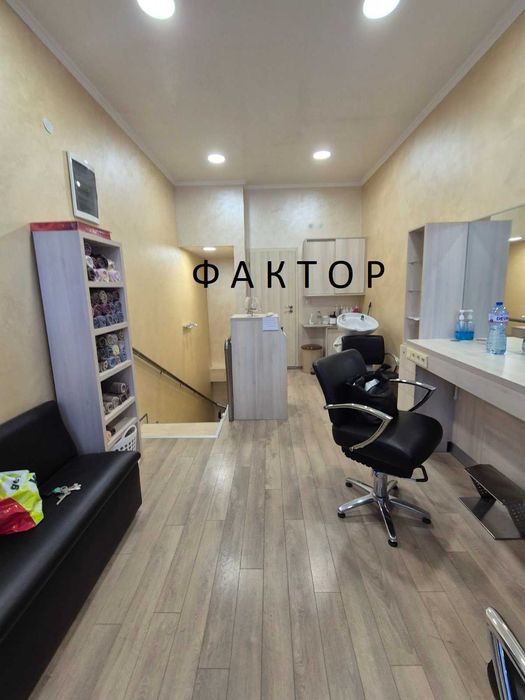 Дава се под наем  в Пловдив, Център -  кв.м за 650 € - Снимка #2
