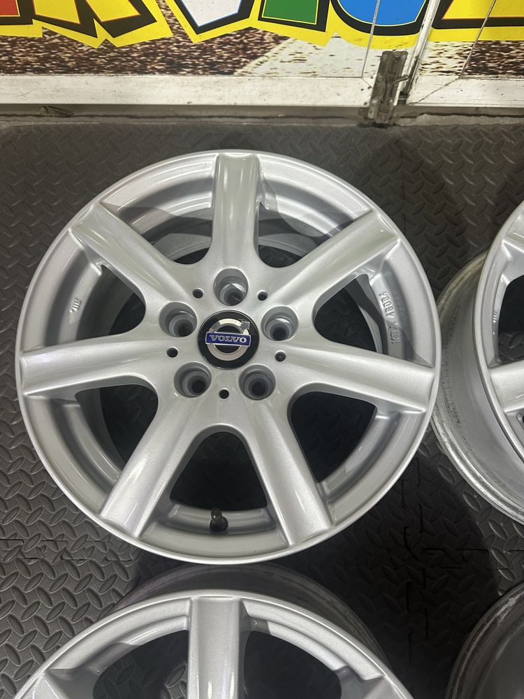 15-ки 5х108 - Ford-Peugeot-Volvo и други