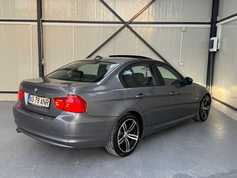 BMW 320i/170 Cp/2011/Euro 5