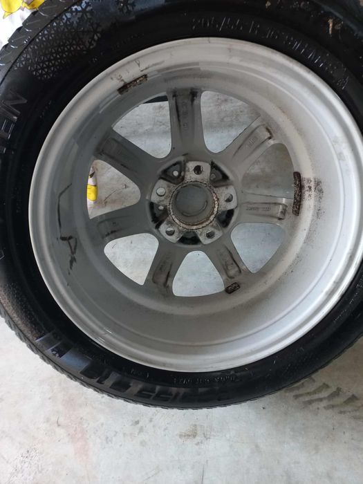 Зимни гуми с джанта 16 цола BMW