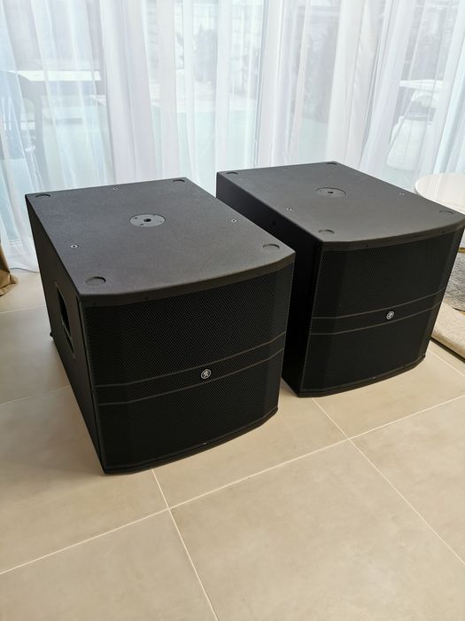 Subwoofer activ Mackie DRM 18s, în garanție ca noi