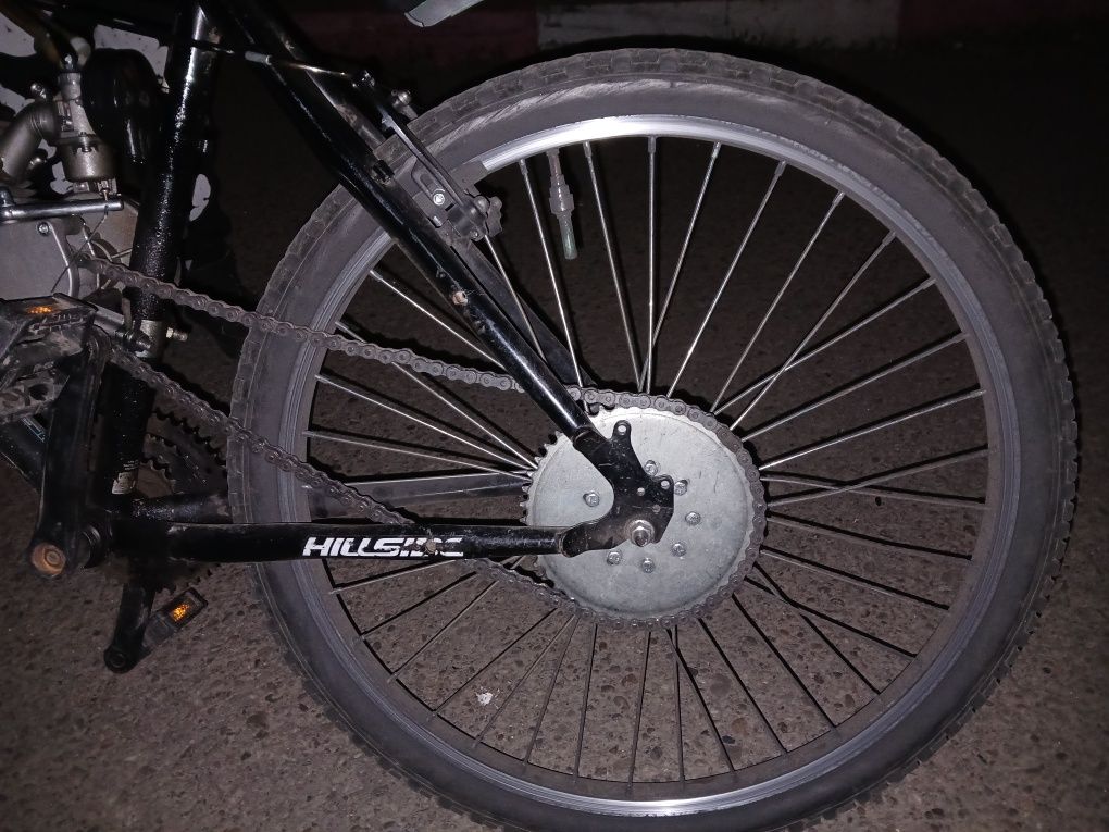 Vând bicicleta cu motor