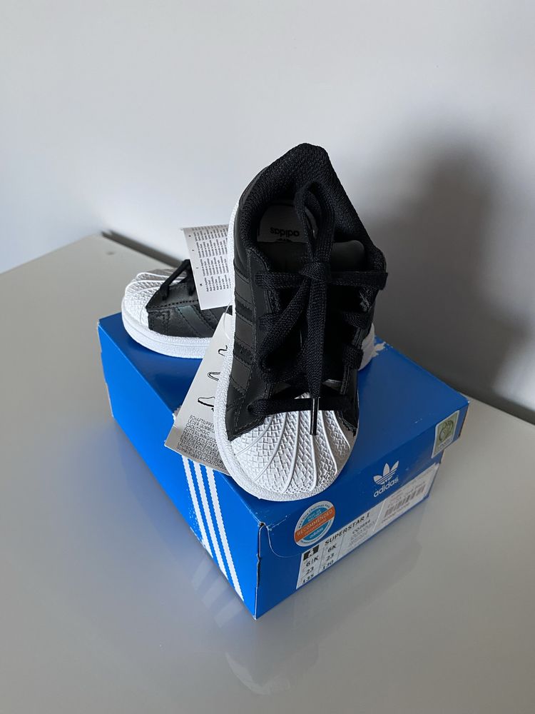 НОВА ЦЕНА! Детски маратонки Adidas