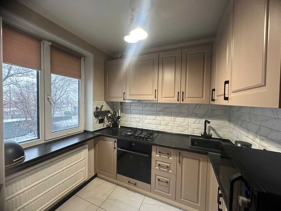 Продам 4-ком квартиру