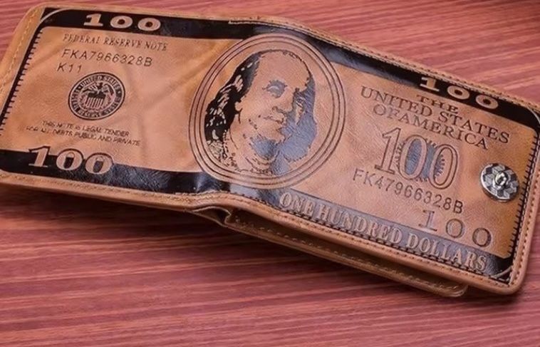 Протмоне 100 долара чисто ново