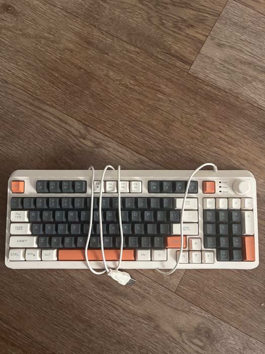 Продам клавиаутру