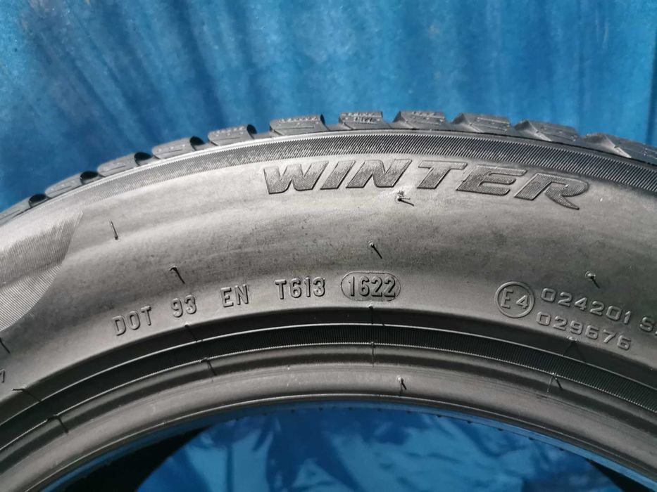 225 55 17 pirelli m+s 4 buc