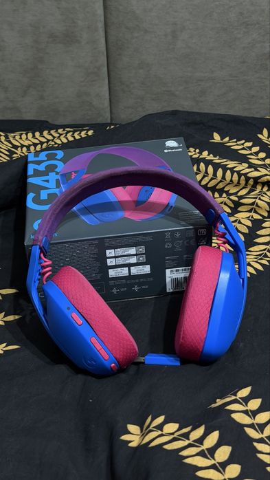 Наушникиа logitech g435