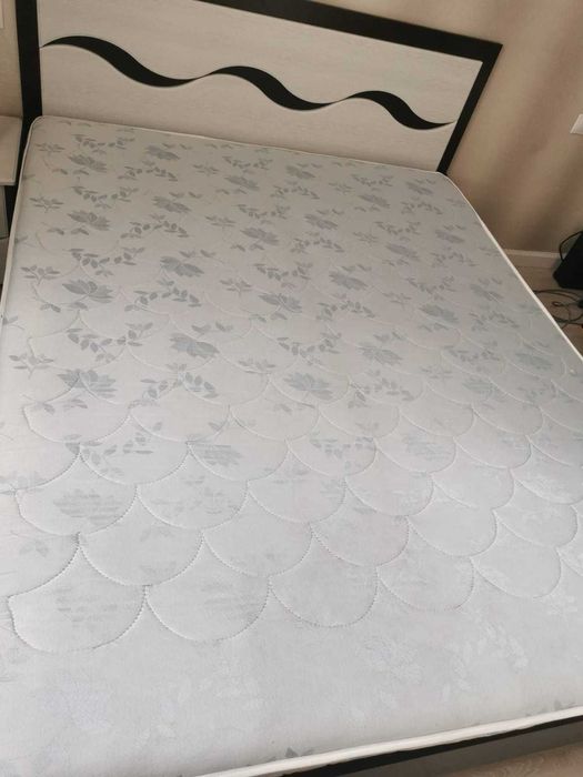 Матрас. 160 x 200. Самовывоз