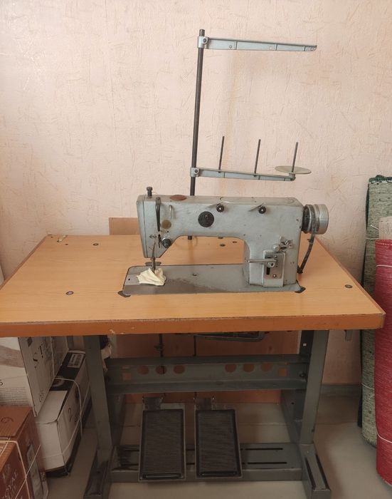 Швейная машинка 1022 Кл.