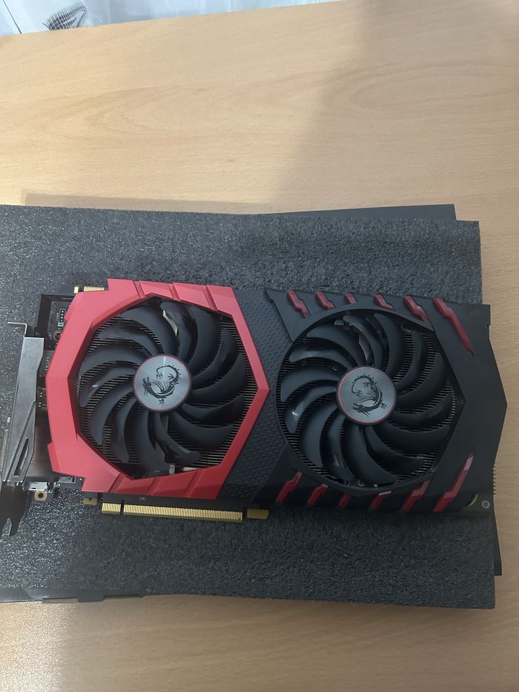 GTX 1070 Ti 8gb  Вижте Описанието !