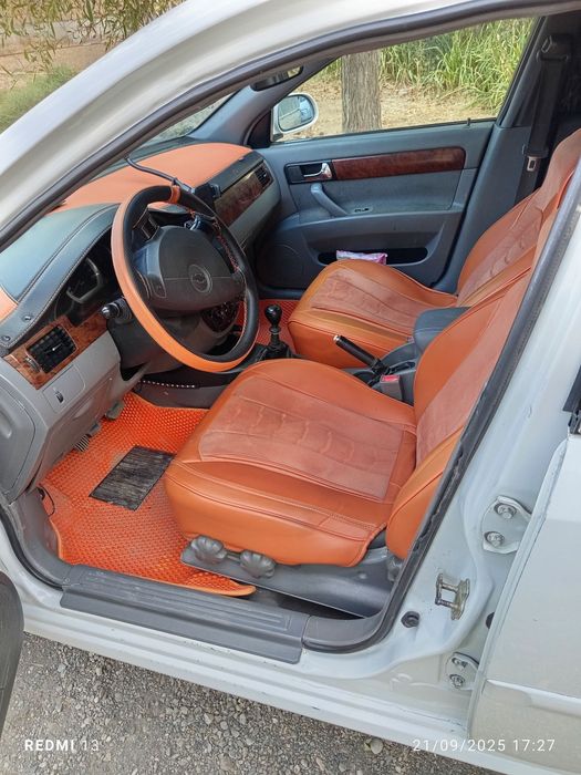 Ласетти жентра килинган срочно сотилади