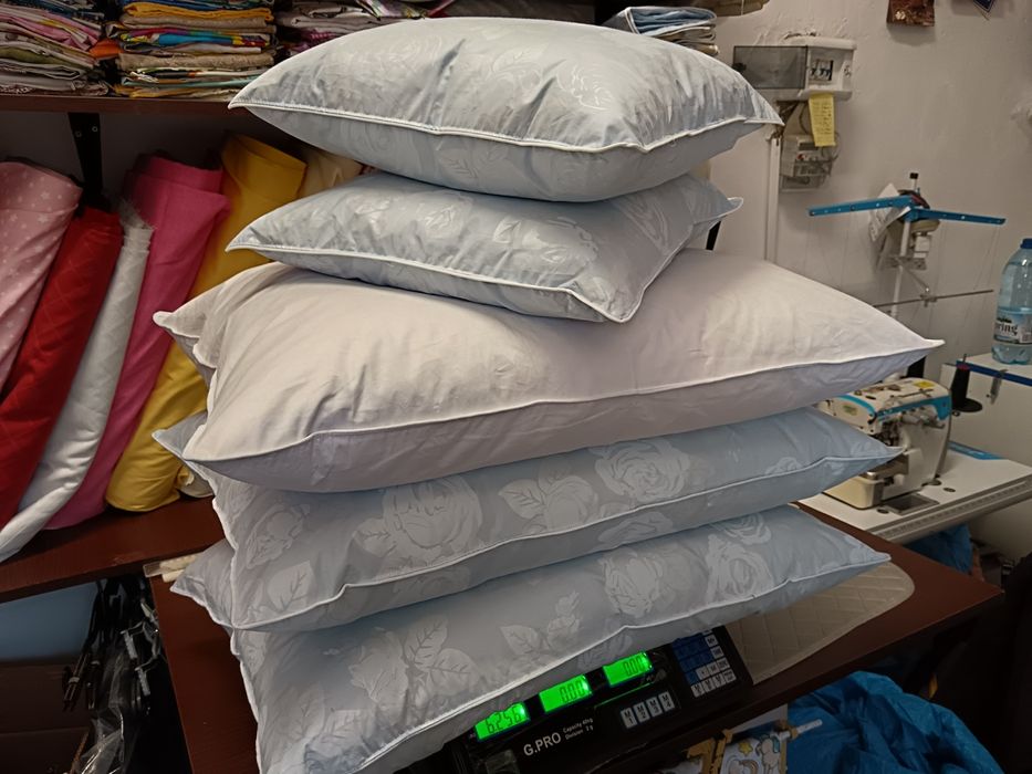 Perne din până și puf ,disponibile intr