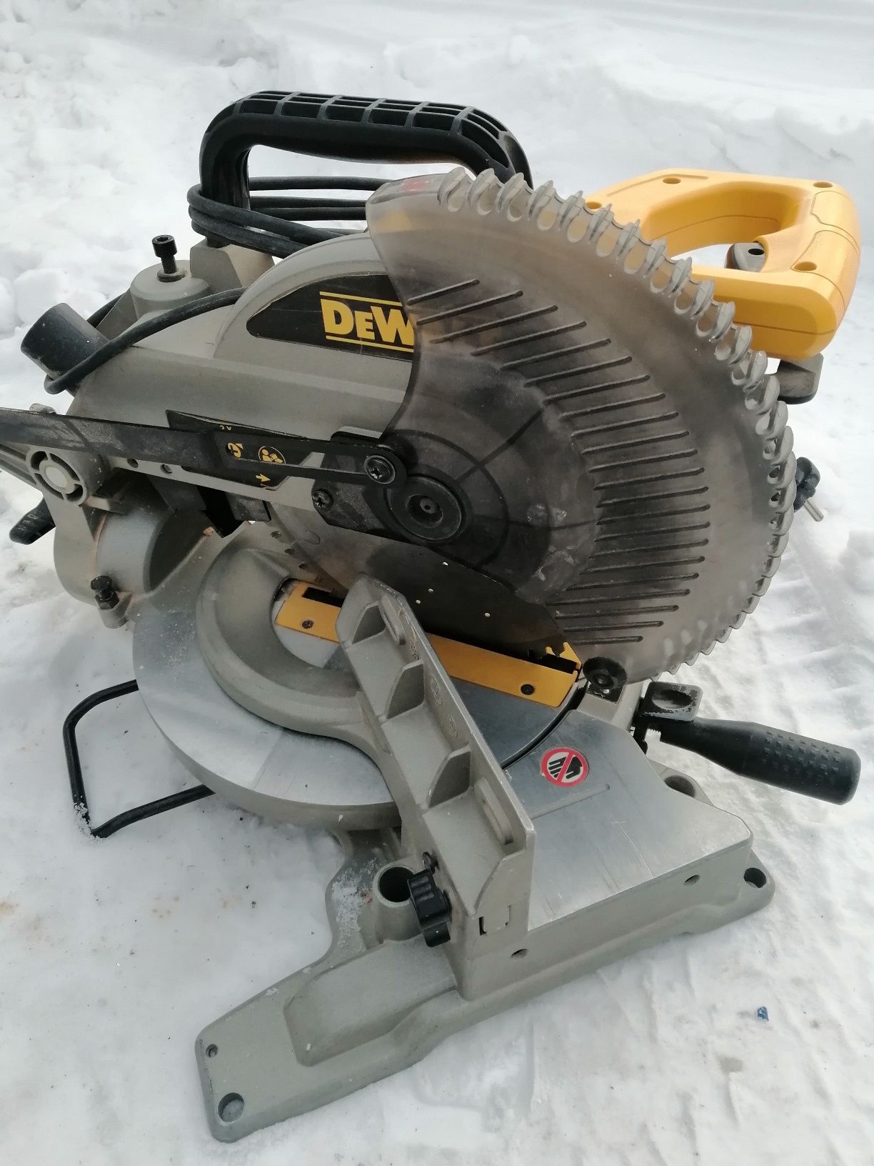 продам Dewalt 714