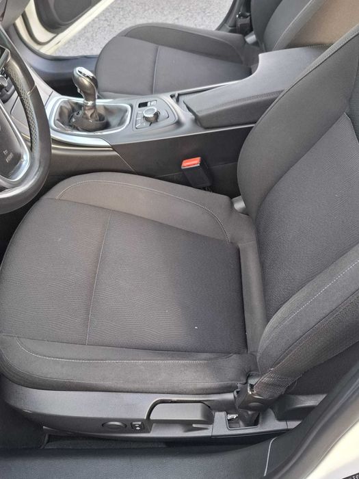 Opel Insignia 2.0 diesel 131cp