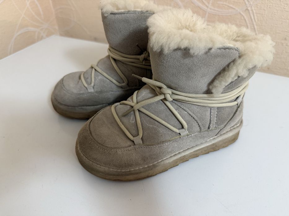 Продам зимние угги натуральные