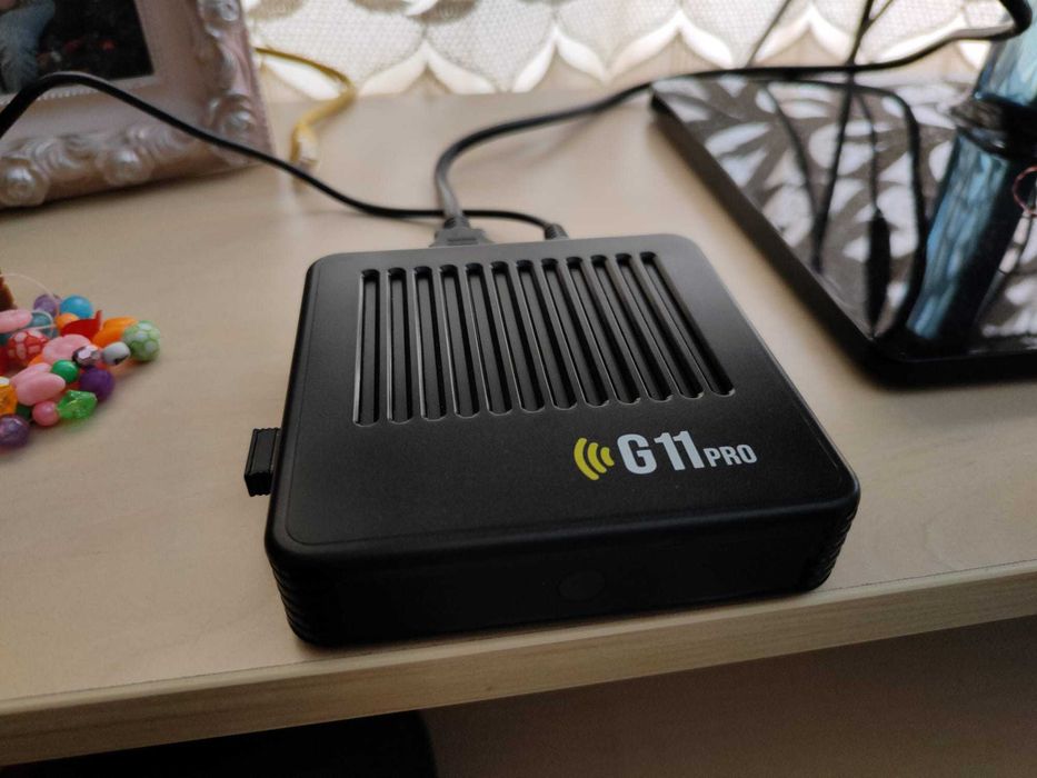 Consola Noua G11 PRO + 2 Controlere Schimbate, 64 GB plin cu jocuri!