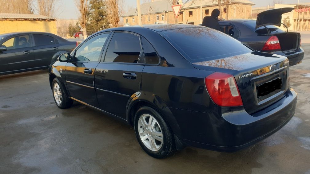 Chevrolet Lasetti 1.8 Aftomat Barter bor Kobltga